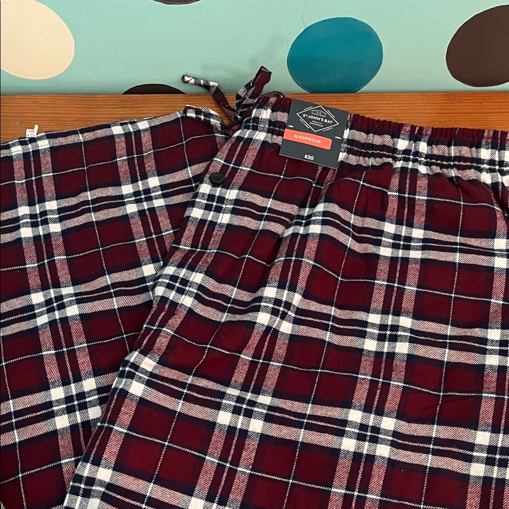St. John's Bay Men's Burgundy Plaid Lounge Pants. XL